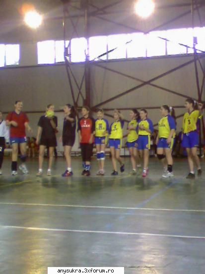 aici putetzi pune din meciuri la junioare 4 de la